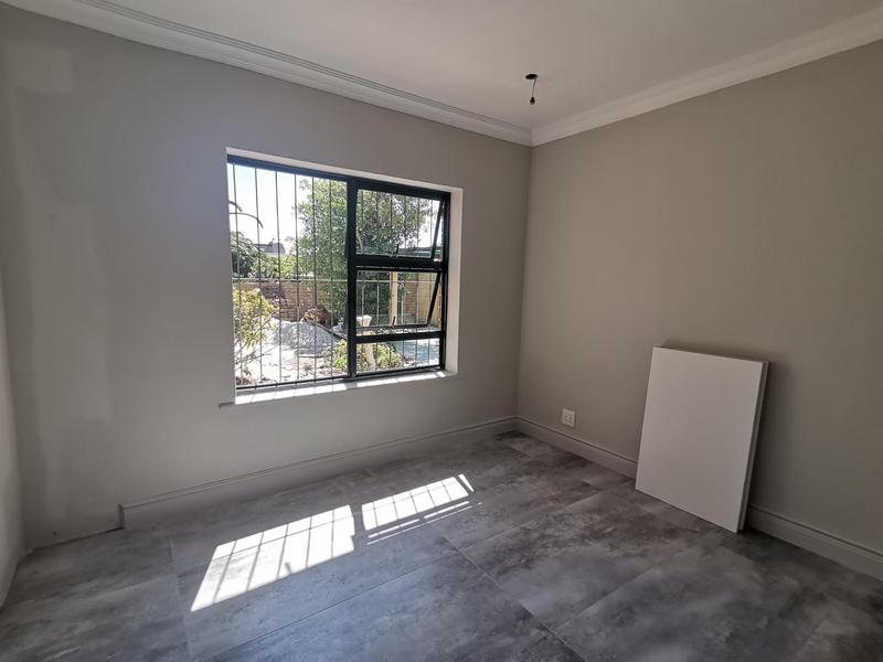 To Let 4 Bedroom Property for Rent in Welgelegen Western Cape